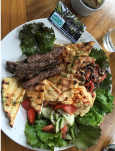 holuakoa cafe plate of healthy food