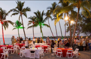 hawaii christmas feast on beach