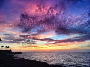 kona sunset over the ocean