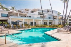 Pool and Condo Complex in Hawaii Island